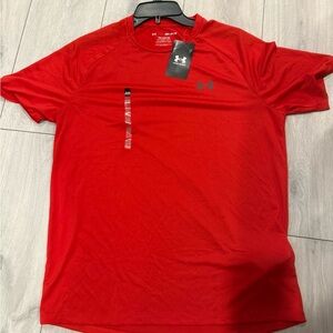 Under Armour Men's Red T-Shirt